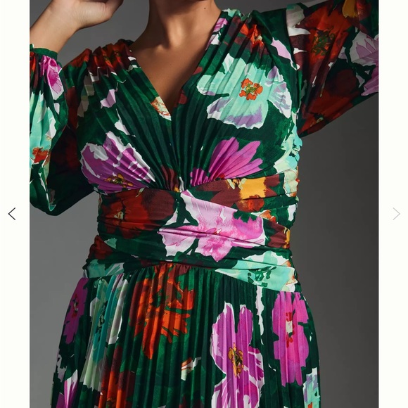 Anthropologie Pleated V-Neck Dress NWT size 6 - Picture 8 of 12